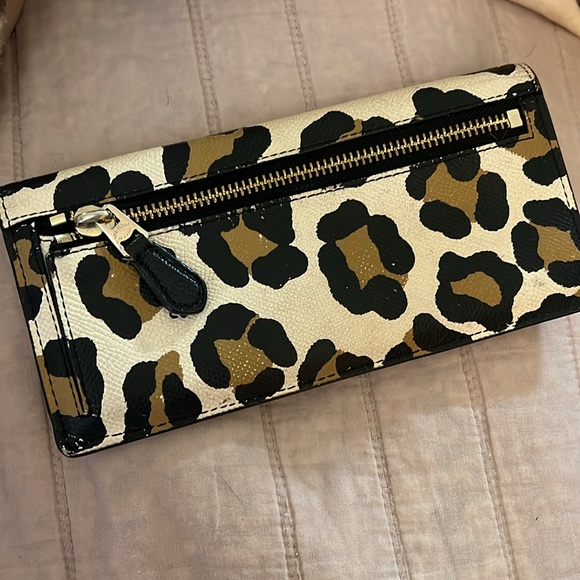 Coach cheetah wallet - Picture 2 of 3